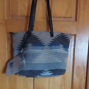 Stylish Geometric Tote in Gray and Blue